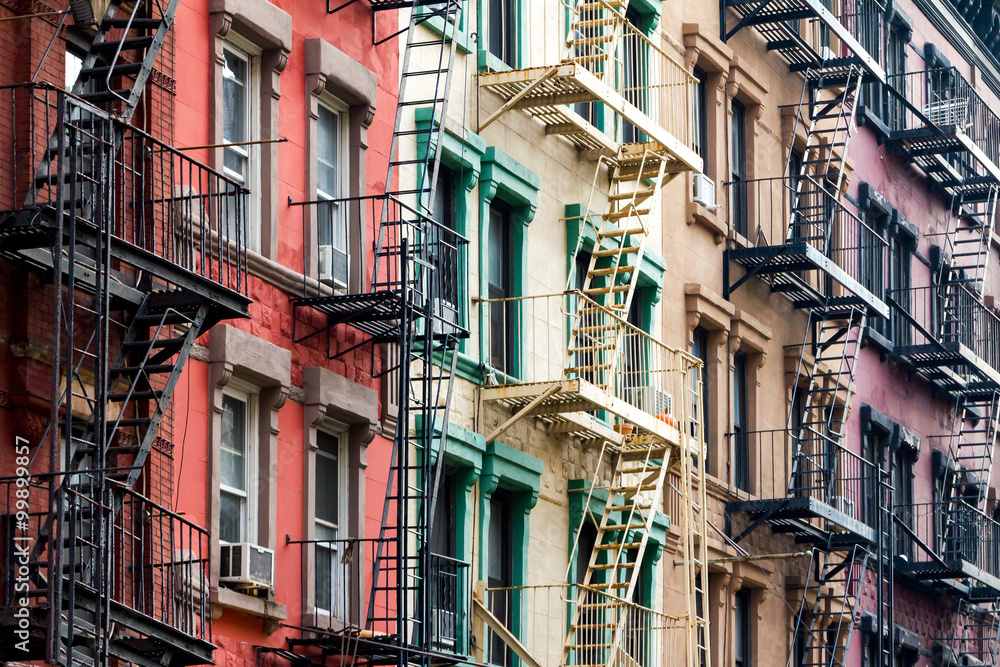 Colored Apartment Buildings in New York City - obrazy, fototapety, plakaty 