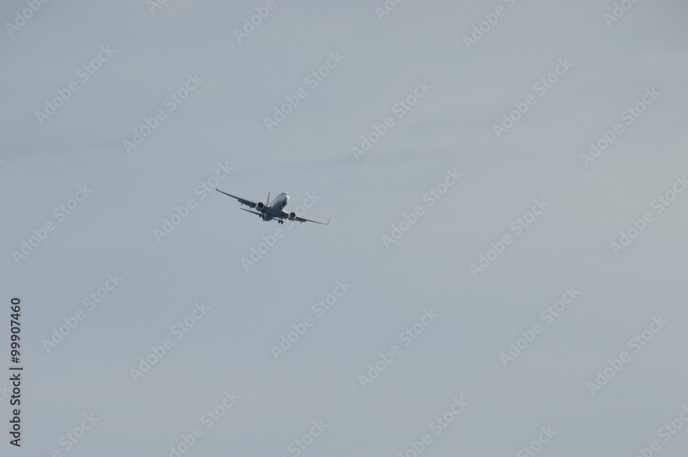 Flugzeug am Himmel Flugzeug am Himmel