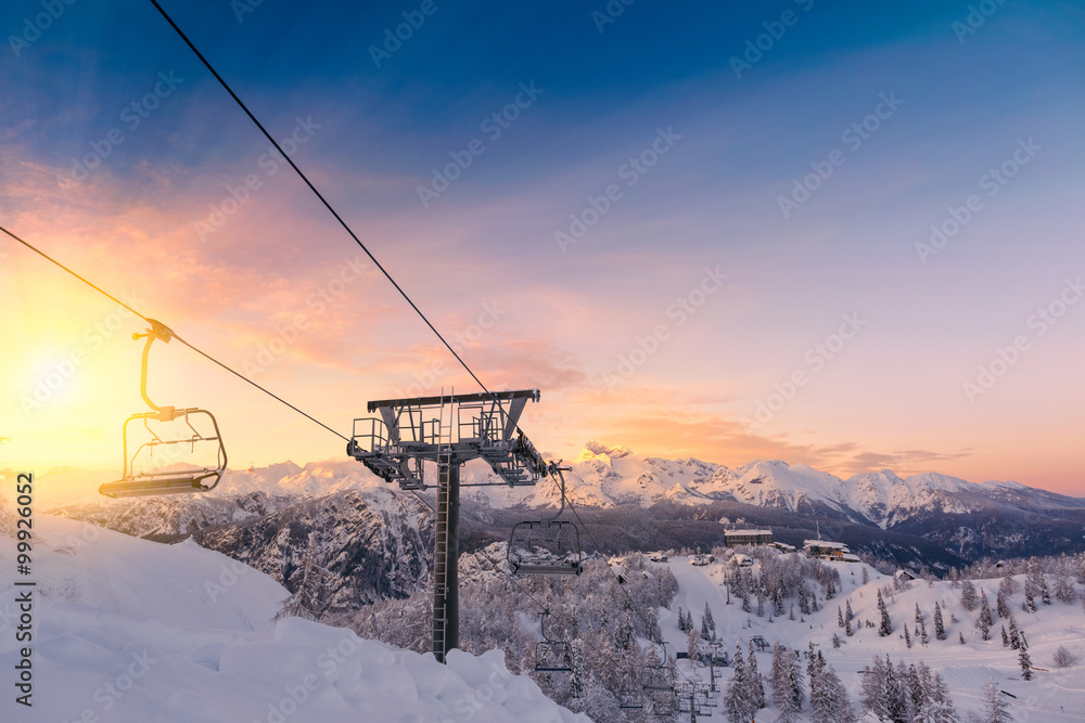 Naklejka premium Beautifull sunset ski center of Vogel