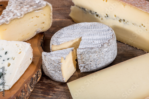 Different varieties of French cheeses