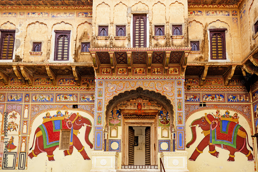 Obraz premium Frescoed Havelis in Mandawa, traditional ornately decorated residence, India. Rajasthan