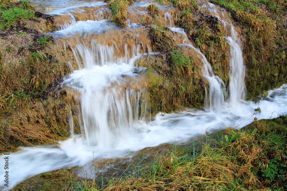 cascade pétrifiante de Caylus, 82 cascade pétrifiante de Caylus, 82