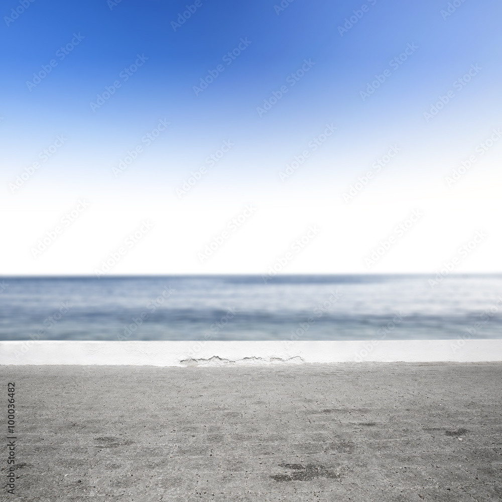 Fototapeta premium gray pier and sea 