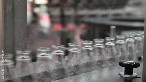 şişeleme fabrikası photo