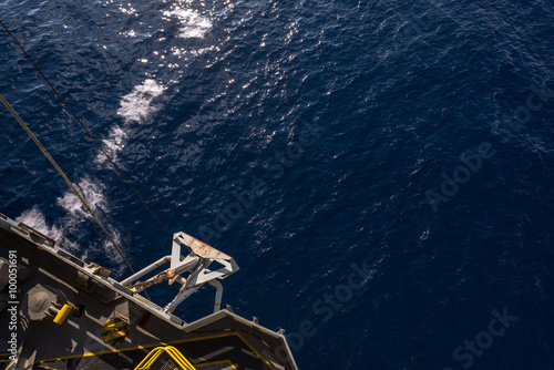 Bilde på lerret Anchor at port side of jack up oil rig