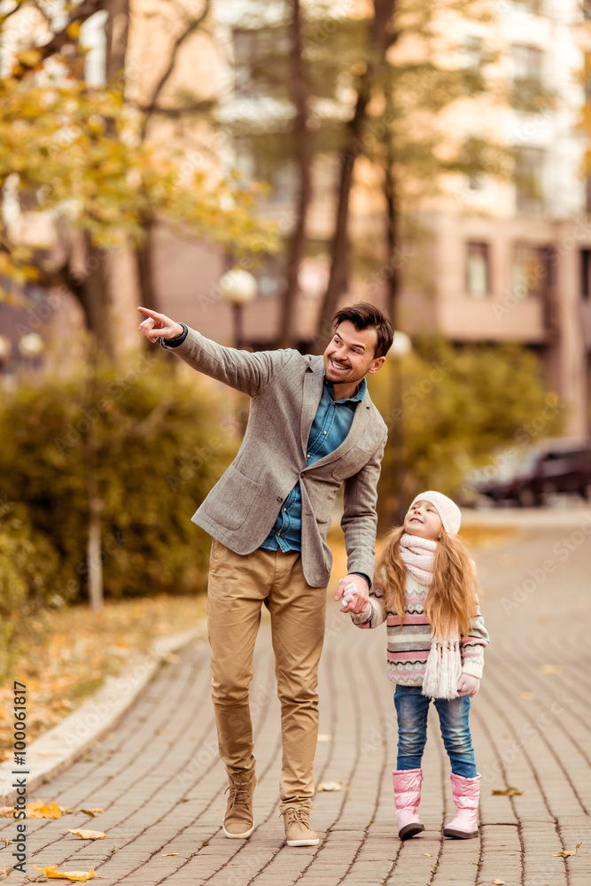 Fototapeta premium Family walk autumn