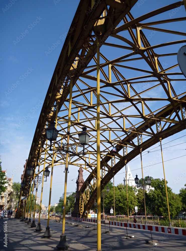 Fototapeta premium old yellow bridge in Wroclaw