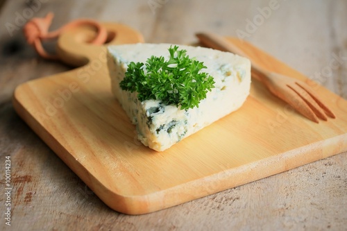 Blue cheese with parsley