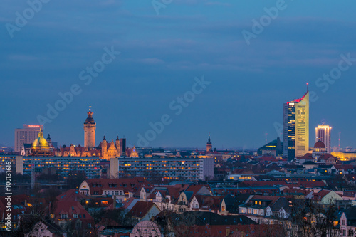 Blick über Leipzig am Abend