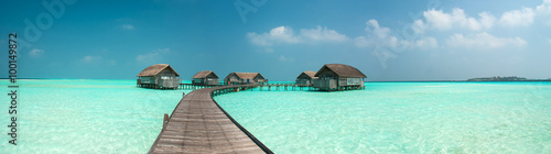 Canvas-taulu Wonderful lagoon around a maldivian island