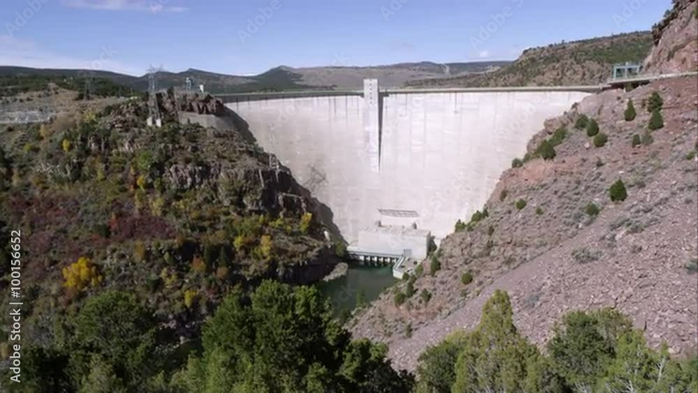 Panning view of the Flaming Gorge Dam from left to right. Panning view of the Flaming Gorge Dam from left to right.