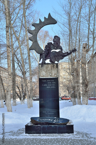 Памятник Виктору Цою в Барнауле