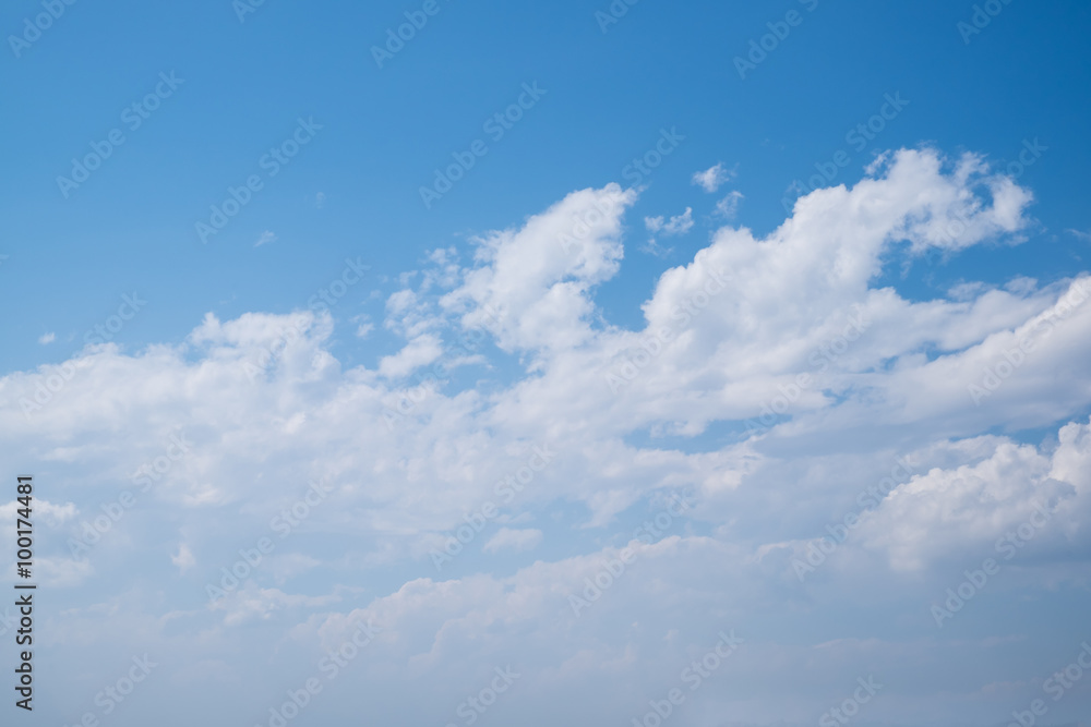 Fototapeta premium Beautiful colors on cloudscape for background