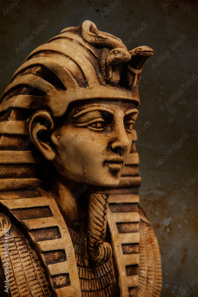 Fototapeta premium Stone pharaoh tutankhamen mask