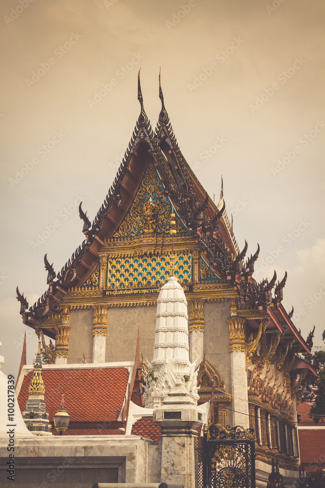 Wat Intharawihan buddhist temple in Bangkok holds the tallest st