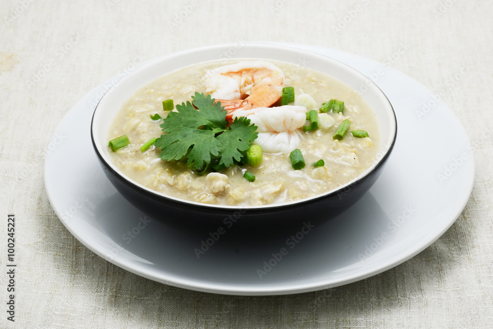 boiled rice with shimp and topping