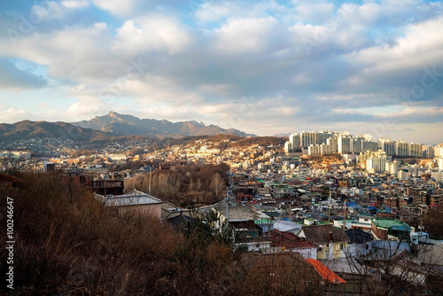 Fototapeta Naklejka Na Ścianę i Meble -  Seoul city and nature