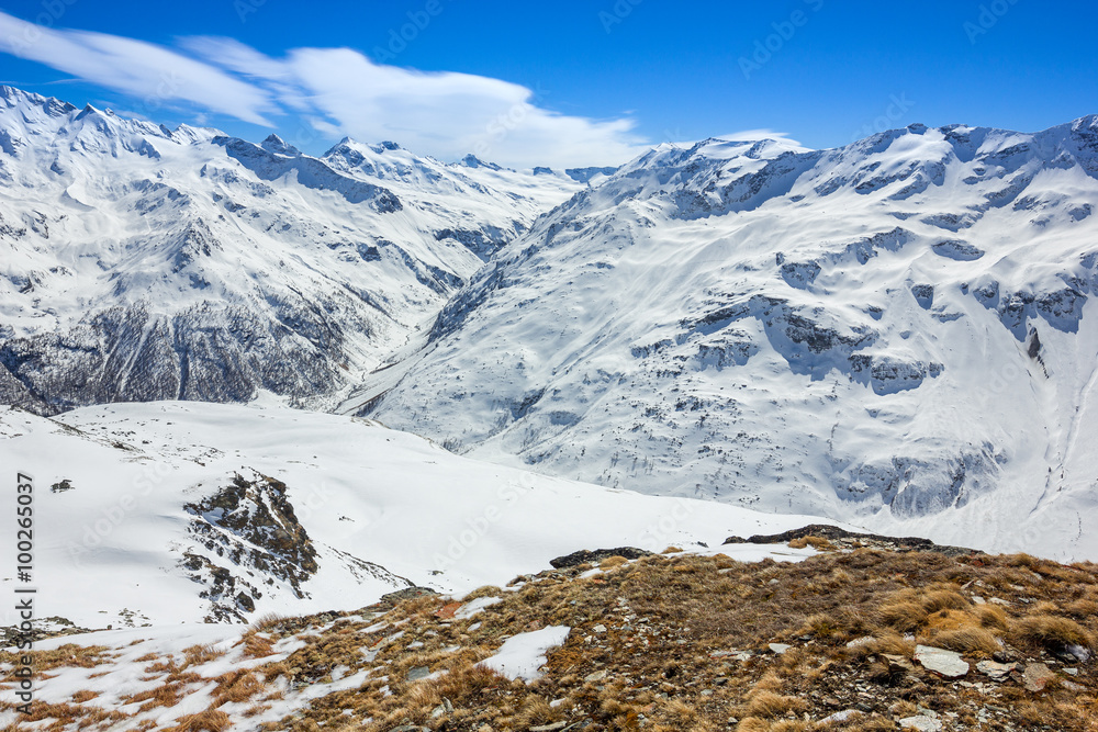 Paesaggio di montagna in inverno - obrazy, fototapety, plakaty 