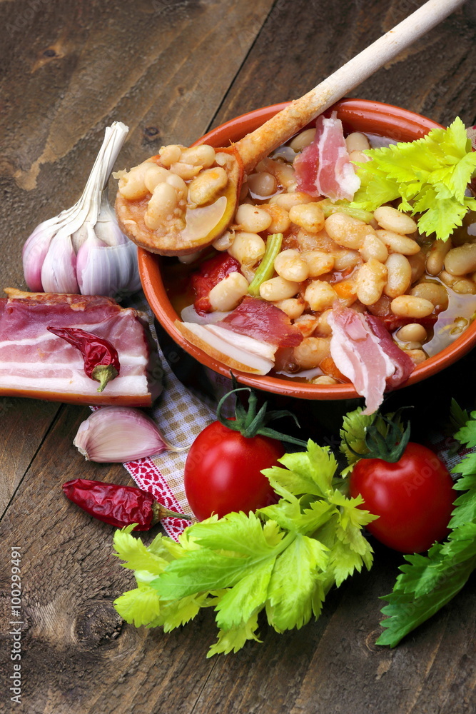 Fagioli e pancetta Fagioli e pancetta