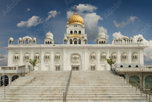 Gurudwara Bangla Sahib is one of the most prominent Sikh gurdwara, in Delhi, India.
