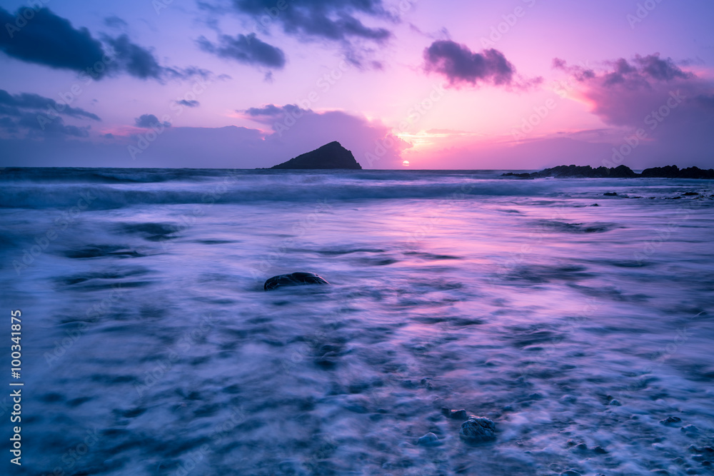 Obraz premium Blur water effect ocean at sunset