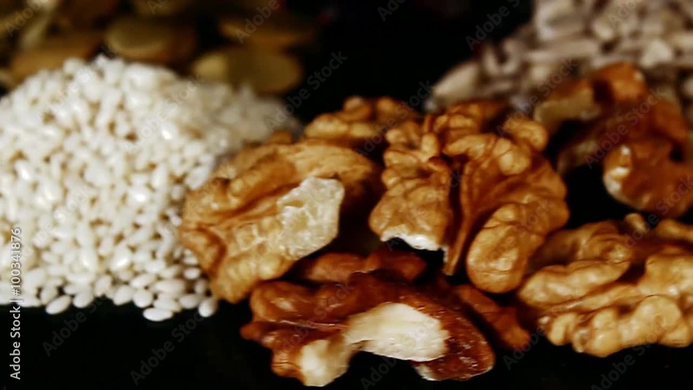 mix of walnuts, sesame, cranberries, sunflower seeds and pumpkin seeds mix of walnuts, sesame, cranberries, sunflower seeds and pumpkin seeds