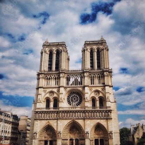 Notre-Dame Cathedral © bgn_dmr
