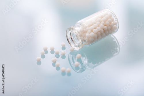 Fotografía homeopathic pills, alternative medicine