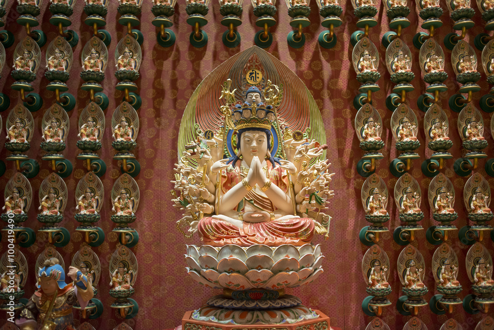 Fototapeta premium many Buddha figures