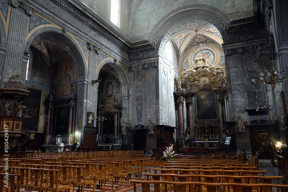 Fototapeta premium Inside cathedral