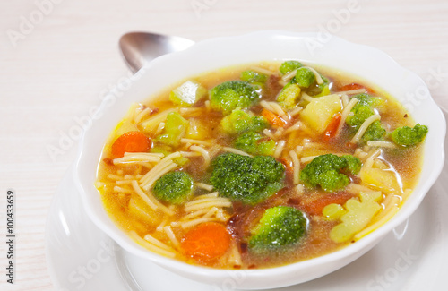 Fresh vegetable soup with noodles 