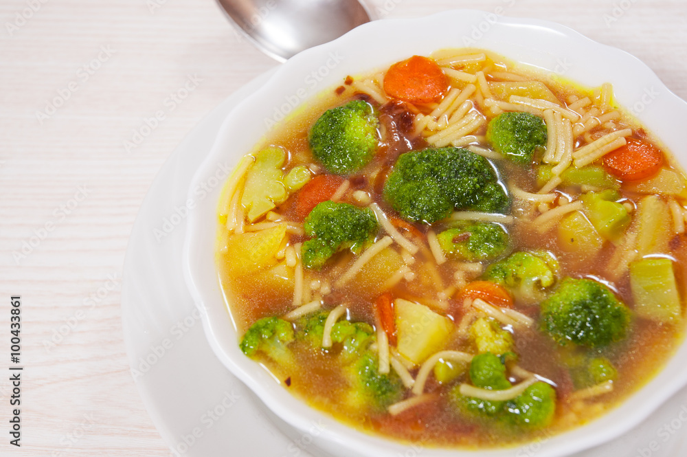Fresh vegetable soup with noodles 