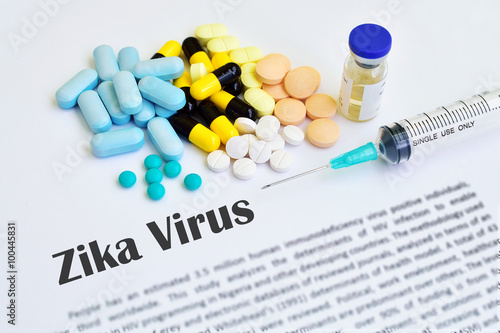 Foto Syringe with drugs for Zika virus treatment