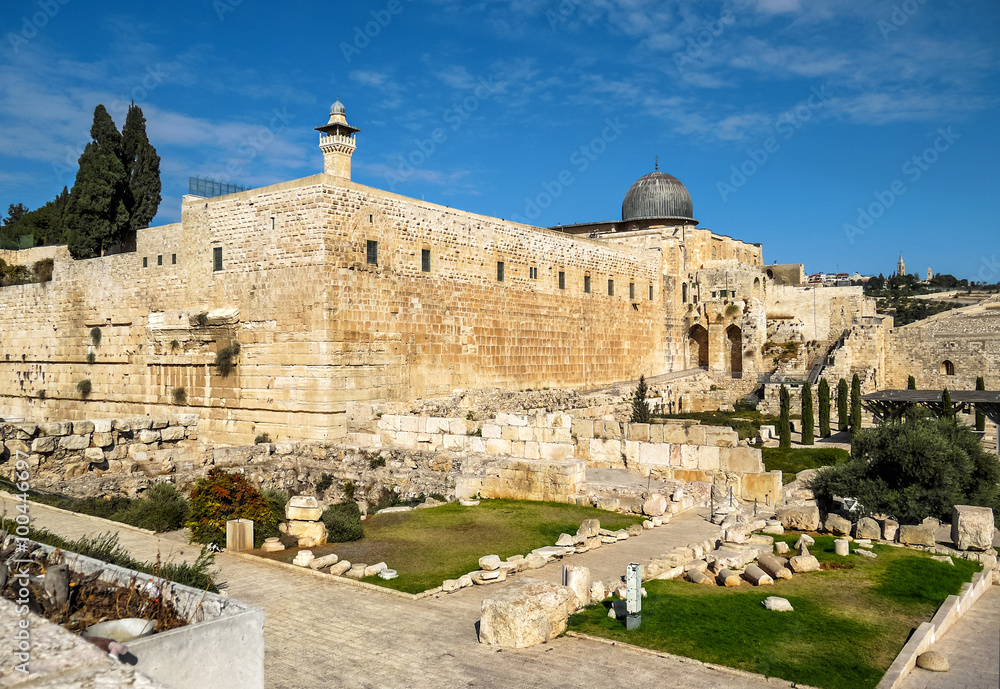 View of the Al Aqsa mosque and Jerusalem Archaeological Park, Is