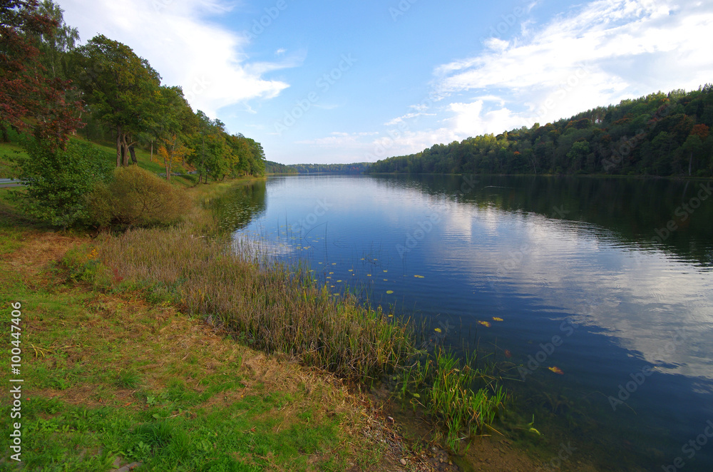 Naklejka premium Lake Asveja (Dubingiai). The longest lake in Lithuania