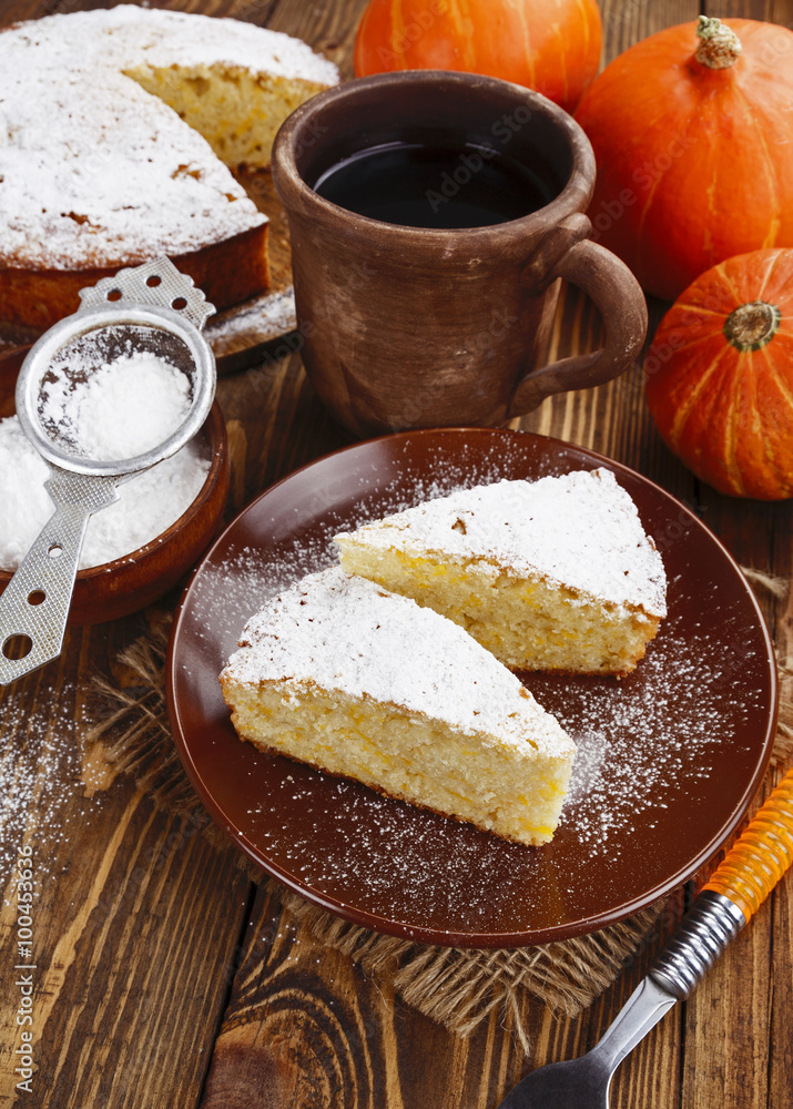 Cake with pumpkin and apples Cake with pumpkin and apples