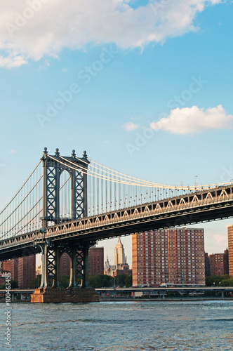 Fototapeta Naklejka Na Ścianę i Meble -  Il ponte di Manhattan, skyline, grattacieli, New York