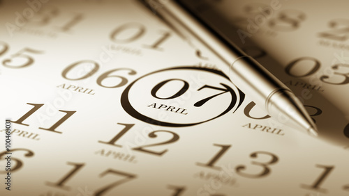 Photos April 07 written on a calendar to remind you an important appoin