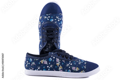 shoes whit flowers photo