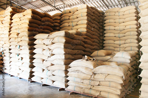 Photo Hemp sacks containing rice