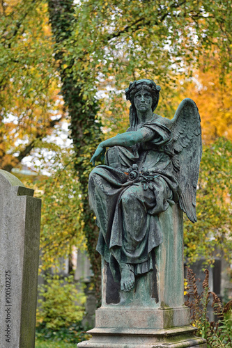 Grabmal auf dem Alten Südfriedhof | München 