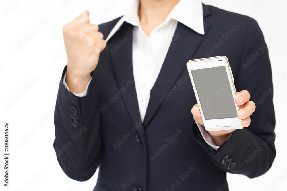 スマートフォンを持つ女性 スマートフォンを持つ女性