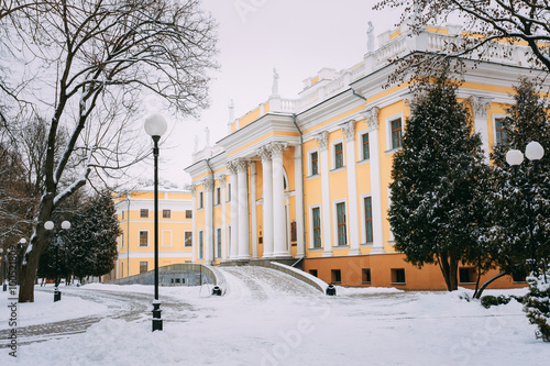 Rumyantsev-Paskevich Palace in snowy city park in Gomel, Belarus © Grigory Bruev