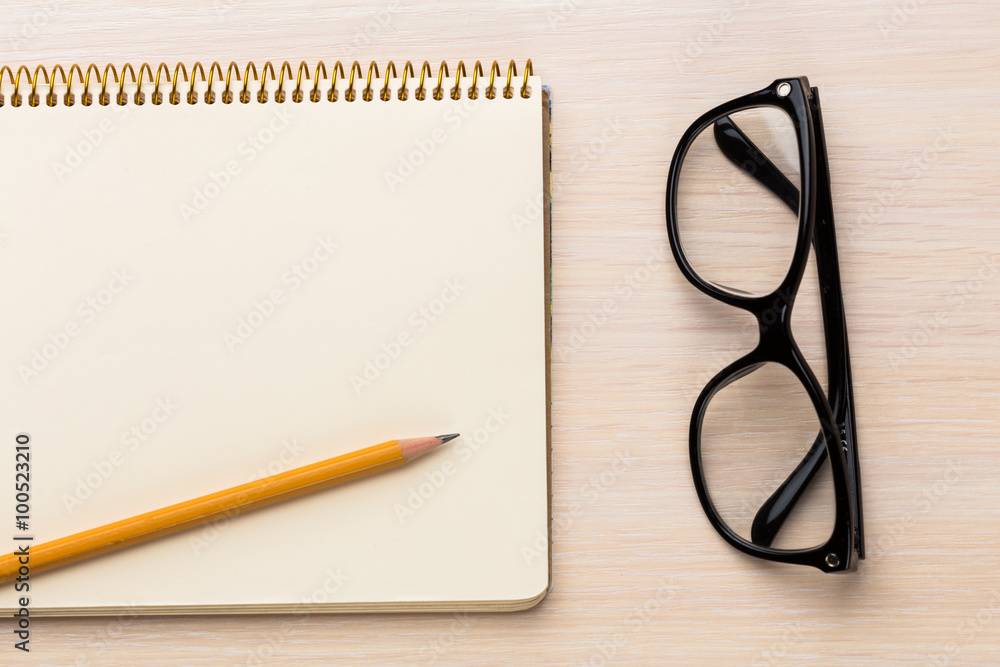 Blank notepad with pencil Blank notepad with pencil