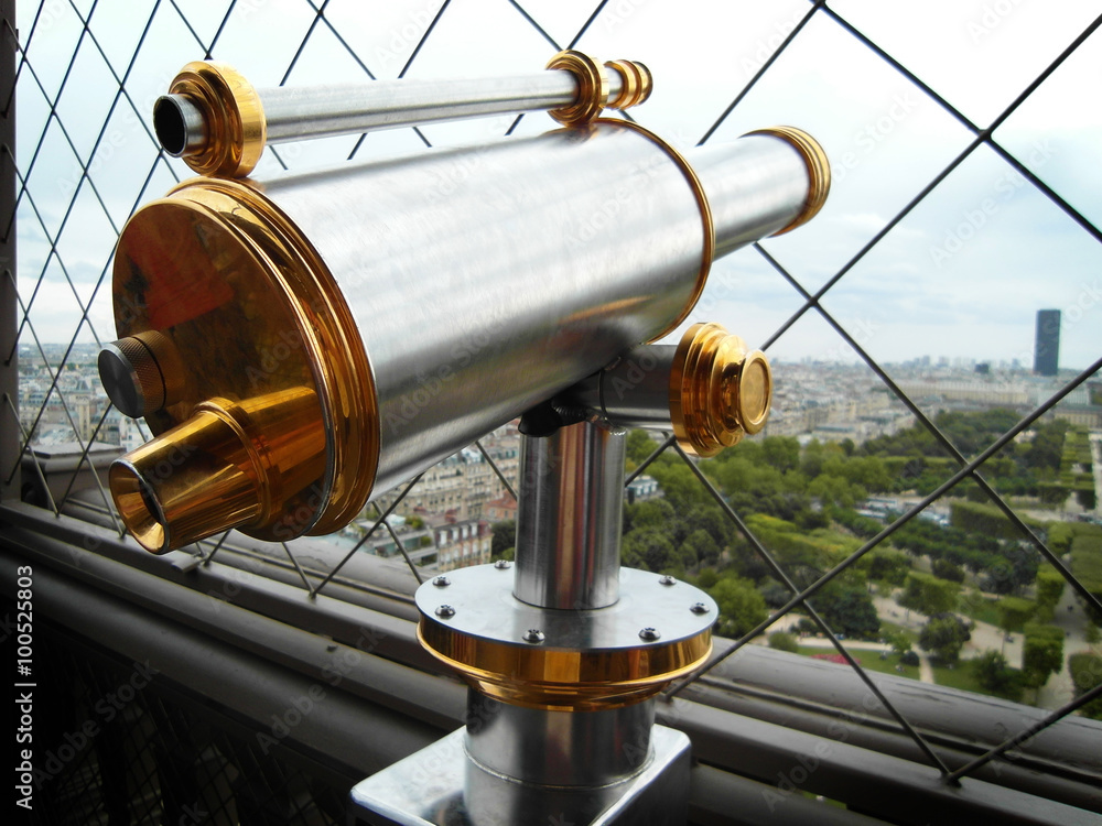 Obraz premium Подзорная труба. Spyglass.