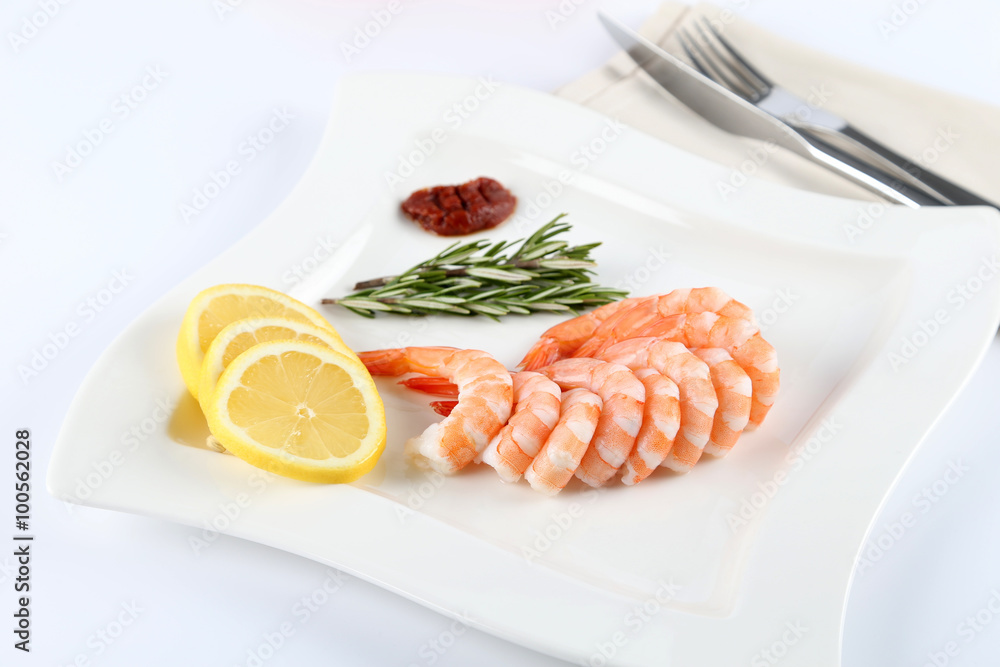 Cocktail shrimps with sauce Cocktail shrimps with sauce