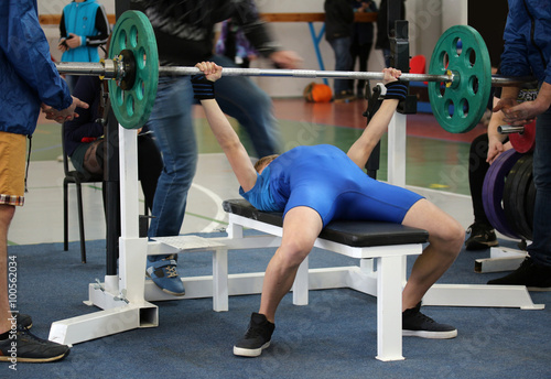 Competitions on powerlifting