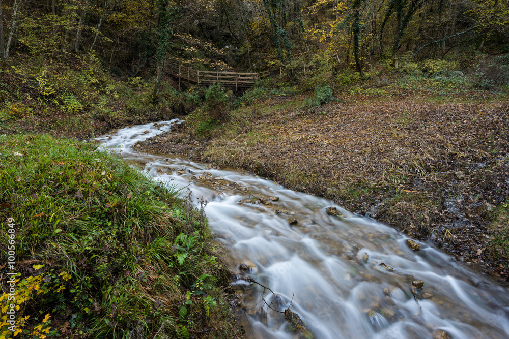 Cascate di un ruscello Cascate di un ruscello