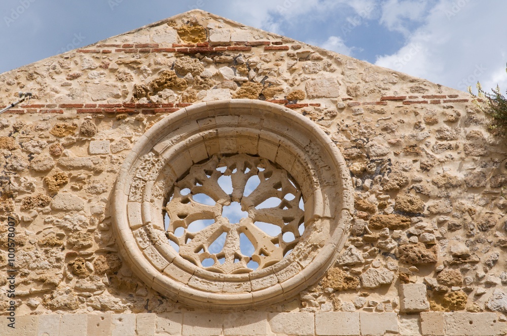 Medieval window in the Syracuse, Sicily, Italy Medieval window in the Syracuse, Sicily, Italy