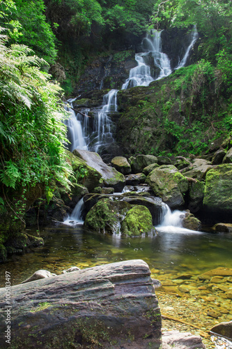 Fototapeta Naklejka Na Ścianę i Meble -  Torc waterfall in Killarney National Park, Ireland